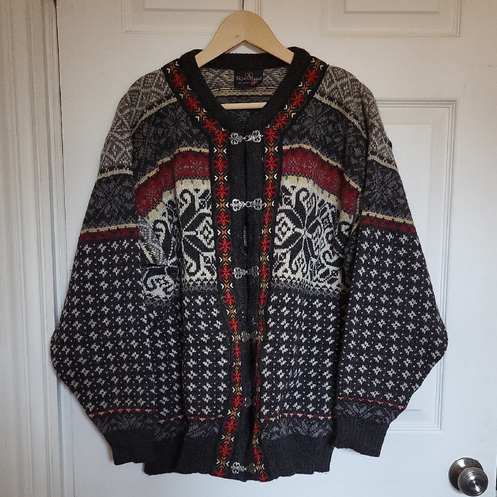 Women's Multicolor Patterned Sweater